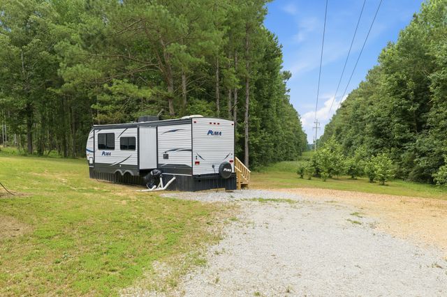 174 Grice Ln, Parsons, TN 38363