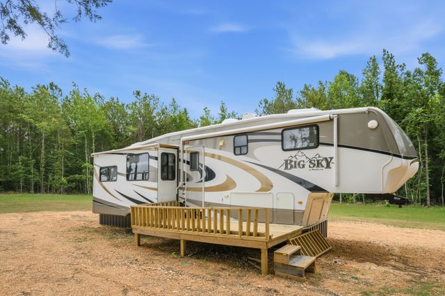 174 Grice Ln, Parsons, TN 38363