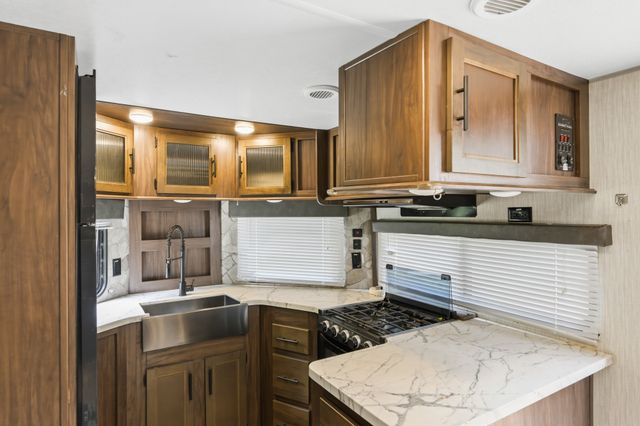 174 Grice Ln, Parsons, TN 38363