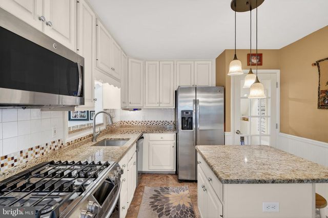 2225 E HELMS MNR, Upper Chichester, PA 19061
