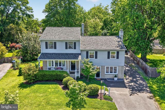 2225 E HELMS MNR, Upper Chichester, PA 19061