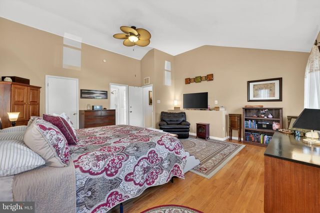 2225 E HELMS MNR, Upper Chichester, PA 19061