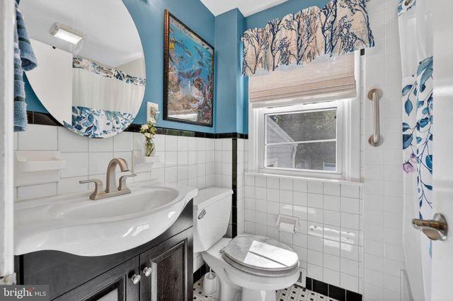 2225 E HELMS MNR, Upper Chichester, PA 19061