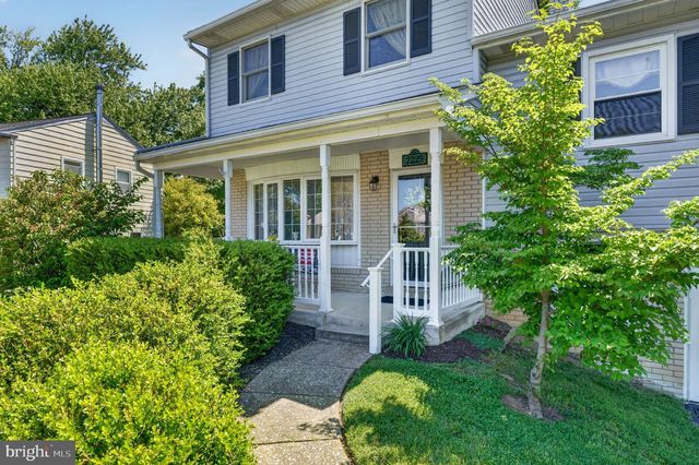 2225 E HELMS MNR, Upper Chichester, PA 19061