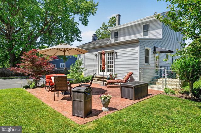 2225 E HELMS MNR, Upper Chichester, PA 19061