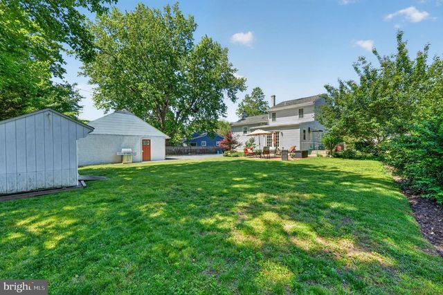 2225 E HELMS MNR, Upper Chichester, PA 19061