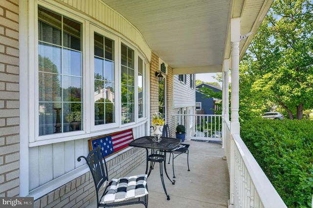 2225 E HELMS MNR, Upper Chichester, PA 19061