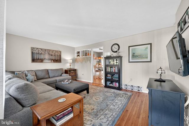 2225 E HELMS MNR, Upper Chichester, PA 19061