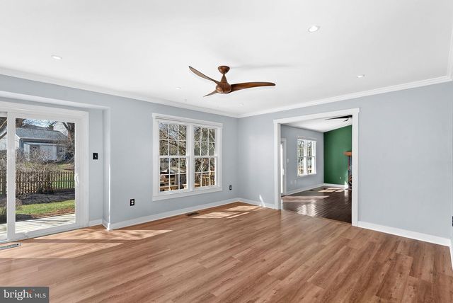 105 COUNTRY ROAD, Potomac Falls, VA 20165