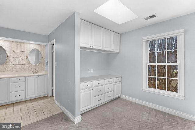 105 COUNTRY ROAD, Potomac Falls, VA 20165