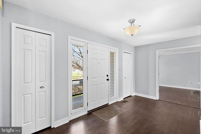 105 COUNTRY ROAD, Potomac Falls, VA 20165