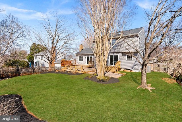 105 COUNTRY ROAD, Potomac Falls, VA 20165