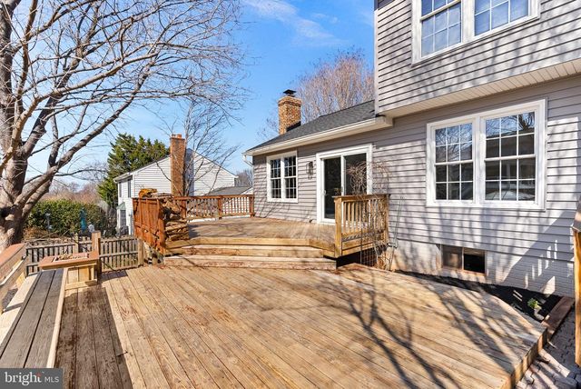 105 COUNTRY ROAD, Potomac Falls, VA 20165