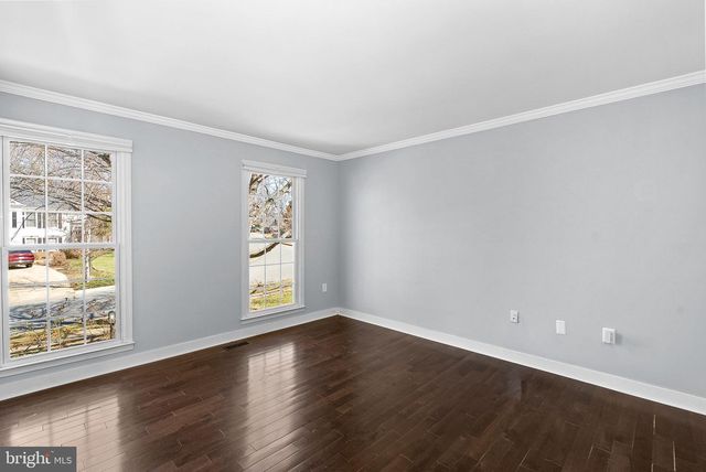 105 COUNTRY ROAD, Potomac Falls, VA 20165