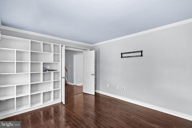 105 COUNTRY ROAD, Potomac Falls, VA 20165