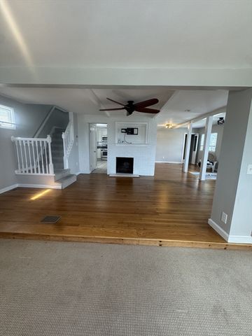 639 Quincy Shore Dr, Quincy, MA 02170