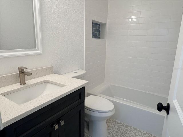 10320 COUNTY LAKE DRIVE, Port Richey, FL 34668