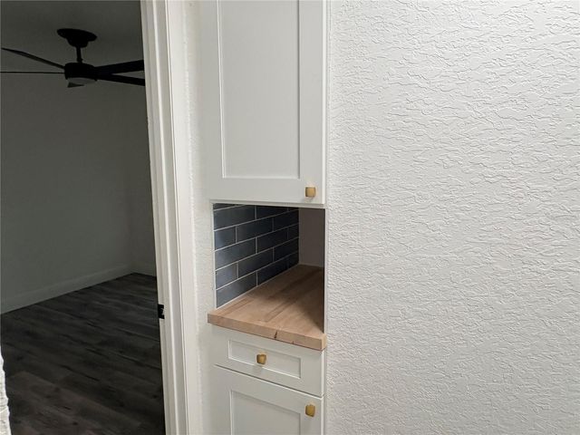 10320 COUNTY LAKE DRIVE, Port Richey, FL 34668