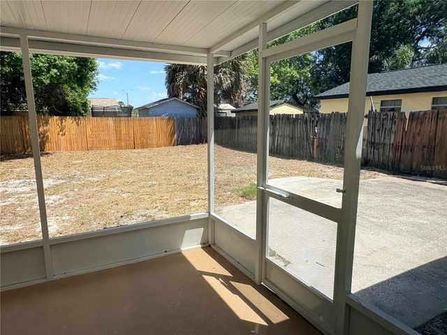 10320 COUNTY LAKE DRIVE, Port Richey, FL 34668