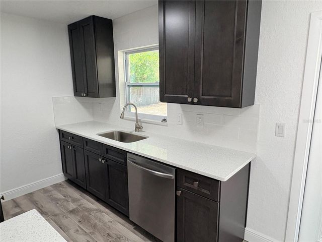 10320 COUNTY LAKE DRIVE, Port Richey, FL 34668