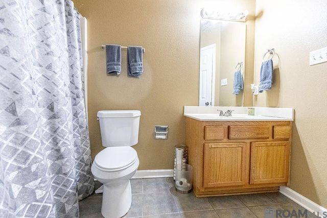 23898 Sandlewood Ct, Denham Springs, LA 70726