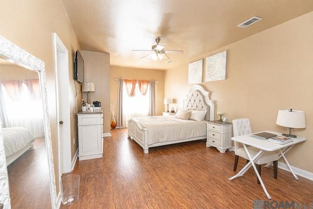 23898 Sandlewood Ct, Denham Springs, LA 70726