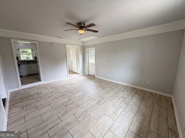 5552 Pine Street, Lula, GA 30554