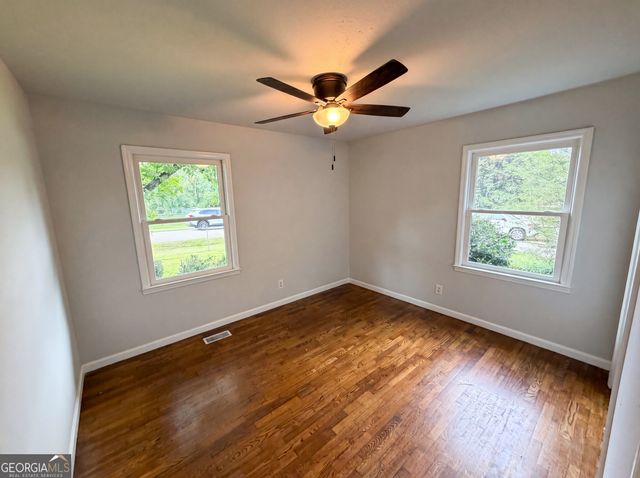5552 Pine Street, Lula, GA 30554