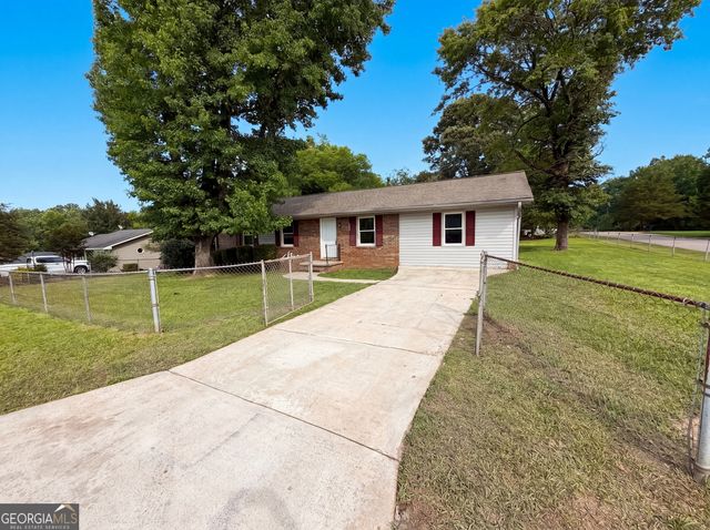 5552 Pine Street, Lula, GA 30554