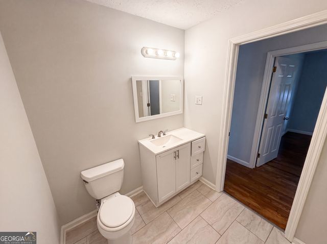 5552 Pine Street, Lula, GA 30554