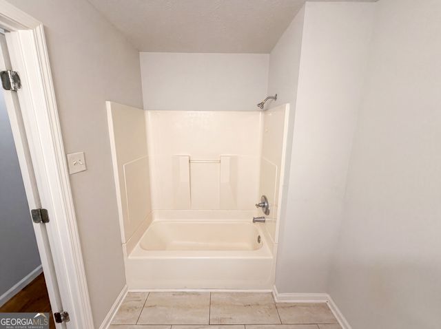 5552 Pine Street, Lula, GA 30554