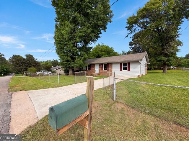 5552 Pine Street, Lula, GA 30554