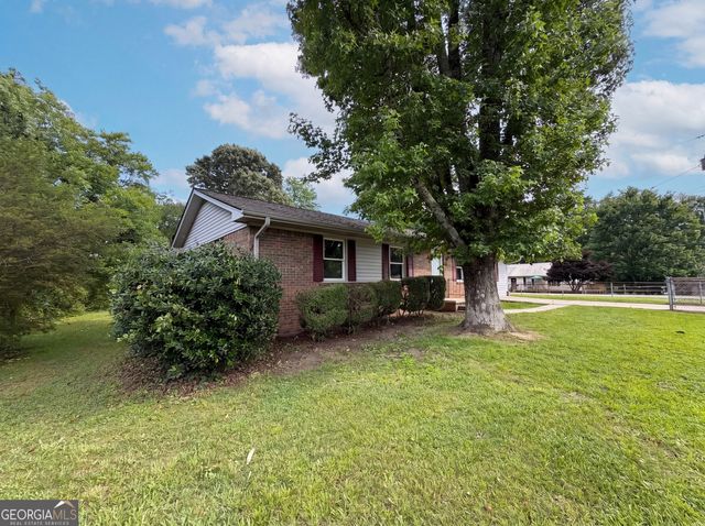 5552 Pine Street, Lula, GA 30554