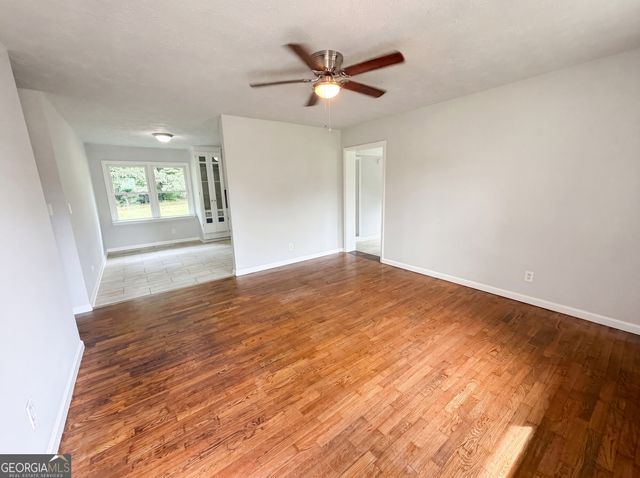5552 Pine Street, Lula, GA 30554