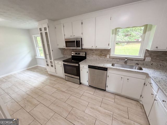 5552 Pine Street, Lula, GA 30554