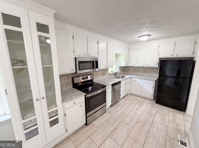 5552 Pine Street, Lula, GA 30554