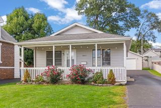 1917 N Hickory Street, Crest Hill, IL 60403