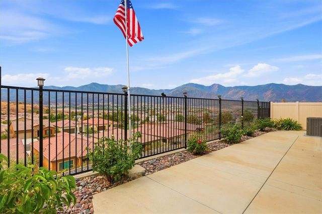 11877 Wandering Way, Corona, CA 92883