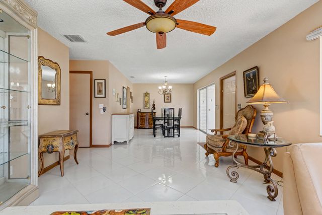 10095 42nd Avenue S 145, Boynton Beach, FL 33436