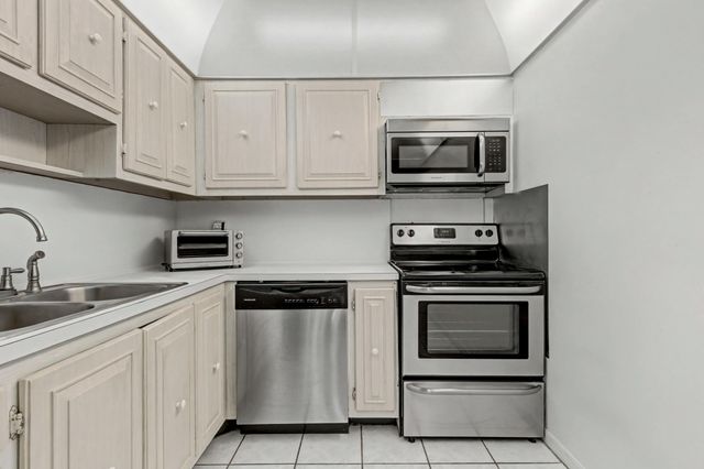 10095 42nd Avenue S 145, Boynton Beach, FL 33436