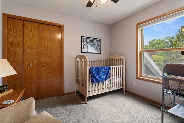 2437 Matterhorn Drive E, Maplewood, MN 55119