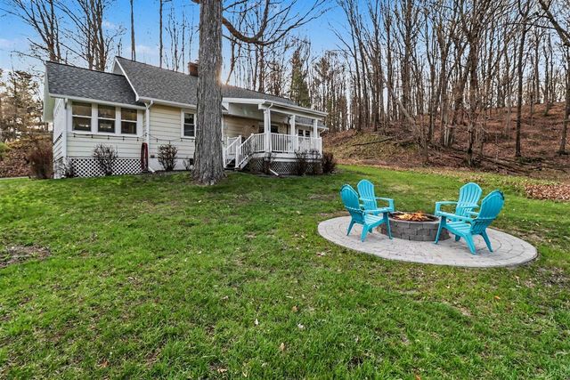 5989 Barnhart Road, Ludington, MI 49431