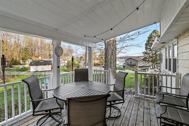 5989 Barnhart Road, Ludington, MI 49431