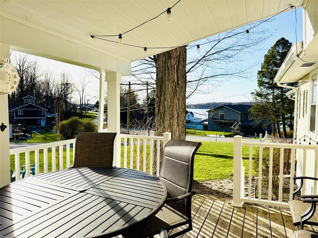 5989 Barnhart Road, Ludington, MI 49431