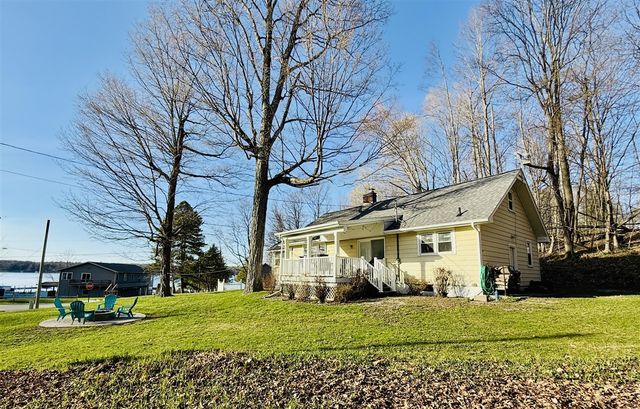 5989 Barnhart Road, Ludington, MI 49431