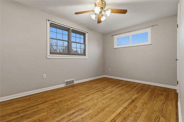 299 Hansen Ave, Ellwood City, PA 16117