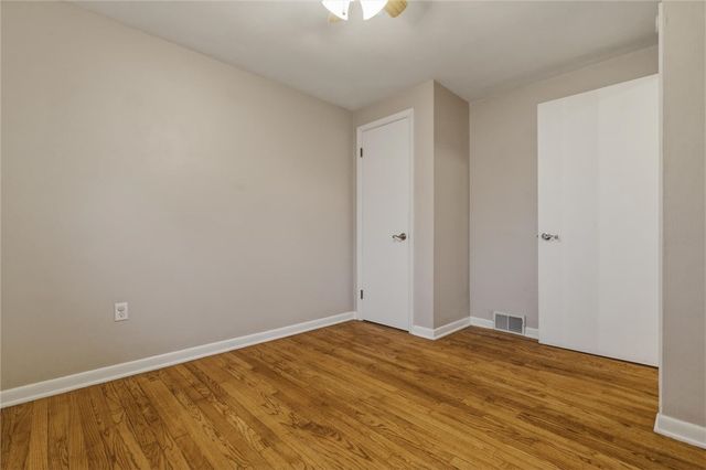 299 Hansen Ave, Ellwood City, PA 16117