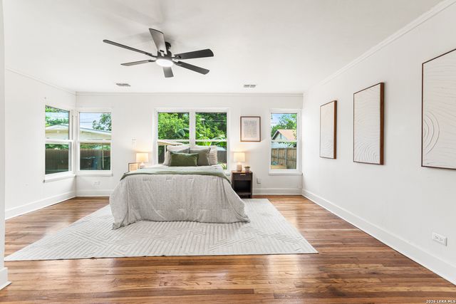 1822 W Magnolia, San Antonio, TX 78201