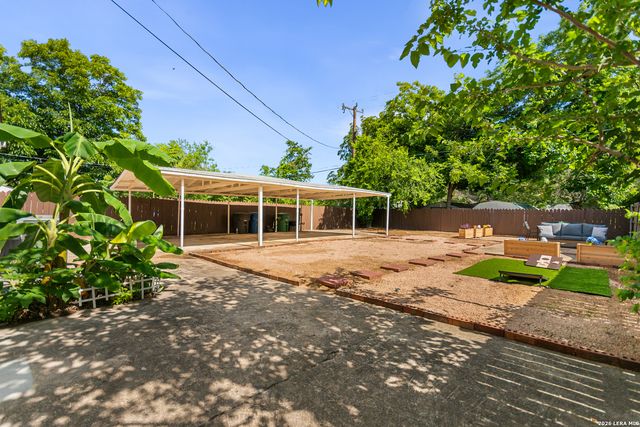 1822 W Magnolia, San Antonio, TX 78201