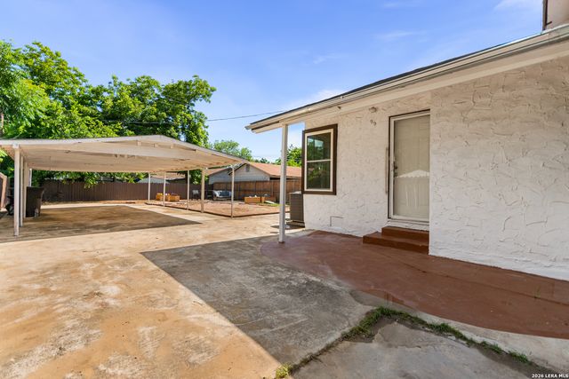 1822 W Magnolia, San Antonio, TX 78201